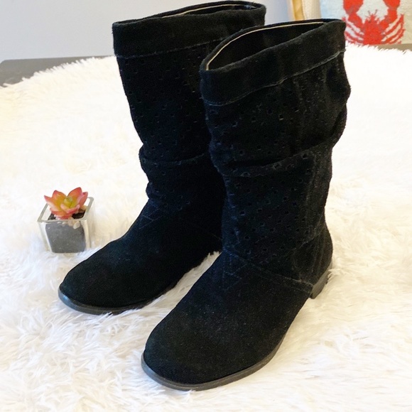 TOMS | Serra Black Suede Mid Calf Perforated Boots women’s 5 - Picture 4 of 8